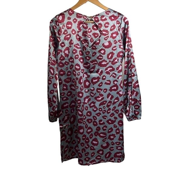 TRACY NEGOSHIAN Women’s Ana Leopard Print Shift Dress Gray/Pink/Red Size Medium - Picture 10 of 12